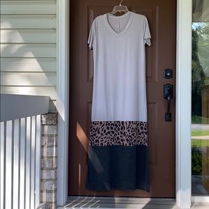 Sz XL Misses.  Narrow, maxi color blocked dress